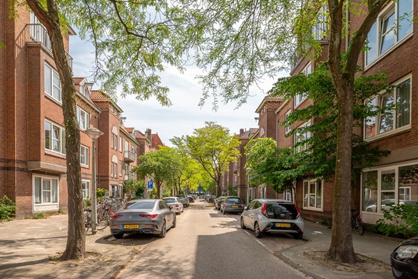 Medium property photo - Vincent van Goghstraat 198, 1072 DA Amsterdam